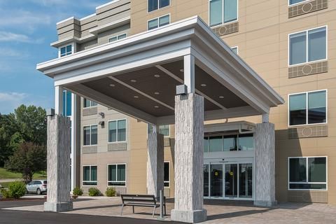 Holiday Inn Express & Suites Norwood, an IHG Hotel