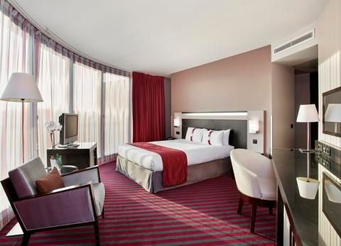 Holiday Inn Paris - Porte De Clichy, an IHG Hotel
