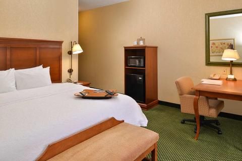 Hampton Inn & Suites St. Louis - Edwardsville