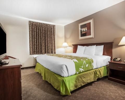 Econo Lodge Inn & Suites Fairgrounds
