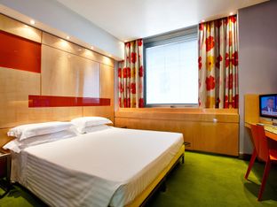 Hotel Image 2