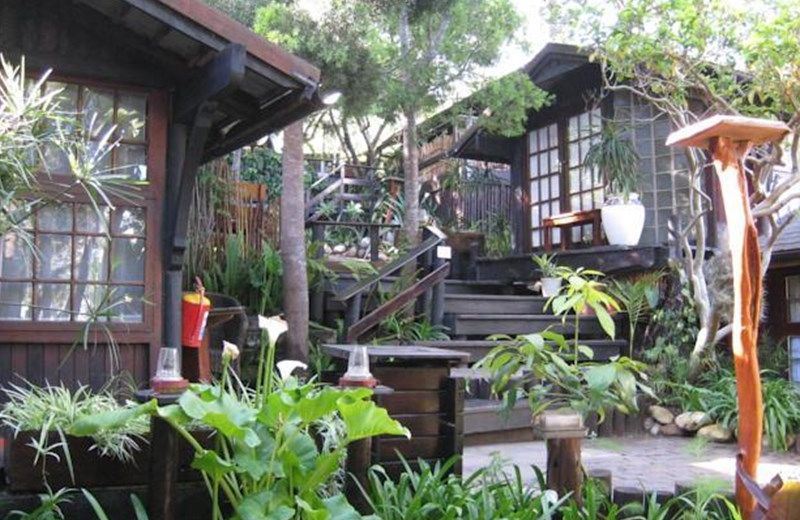 INYATHI GUEST LODGE