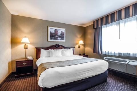 Comfort Suites at Par 4 Resort