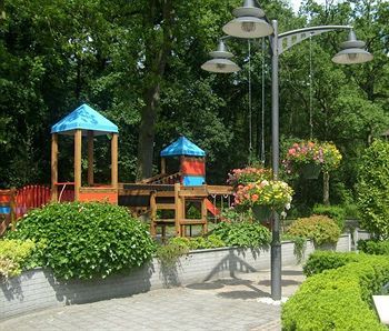 Outdoor Pictures 23