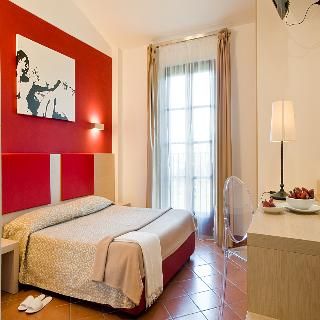 Hotel & Restaurant Casolare Le Terre Rosse