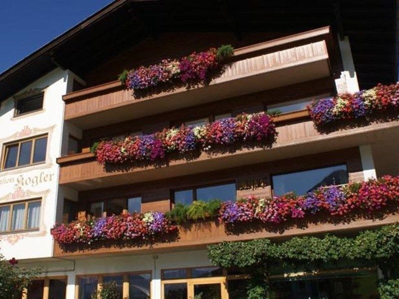 Outdoor Pictures 1