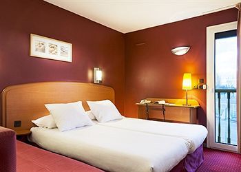 Sky Hotel Goussainville Charles de Gaulle