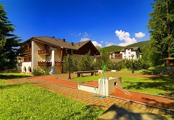 Outdoor Pictures 22