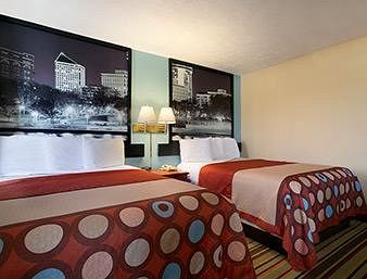 Super 8 by Wyndham Park City/North Wichita Area