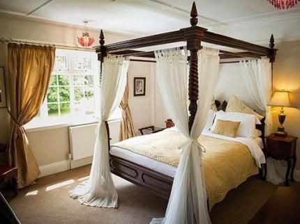 Claverton Hotel