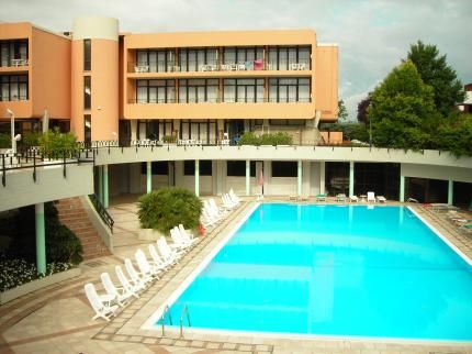Hotel Holiday