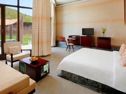 lebua Lodge at Amer