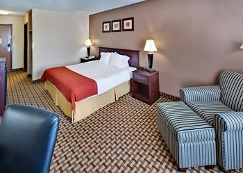 Holiday Inn Express O'Neill, an IHG Hotel