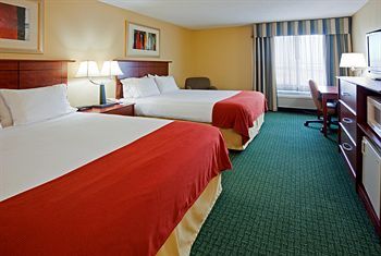 Holiday Inn Express Hotel & Suites Coon Rapids - Blaine Area, an IHG Hotel