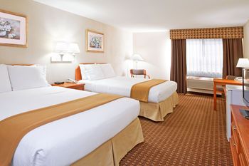 Holiday Inn Express Hotel & Suites Bucyrus, an IHG Hotel