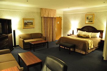 Tropical Inn - North Battleford