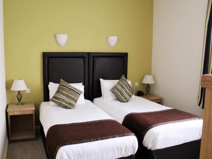 Heath Cottage Hotel