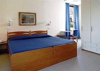 Hotel Domus Pacis