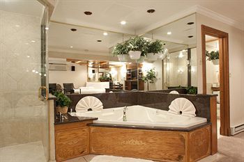 Sybaris Downers Grove