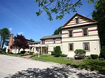 1802 House Bed & Breakfast