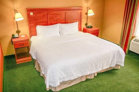 Hampton Inn Garden City
