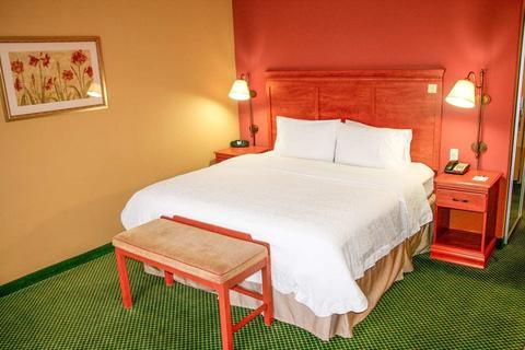 Hampton Inn Garden City