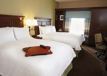 Hampton Inn & Suites Dallas/Ft. Worth Airport South