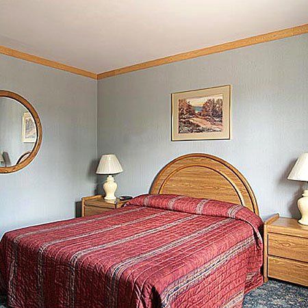 Budget Host East End Hotel in Riverhead