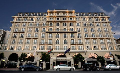 Cape Royale Luxury Suites