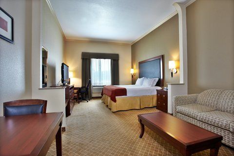 Holiday Inn Express & Suites Deer Park, an IHG Hotel