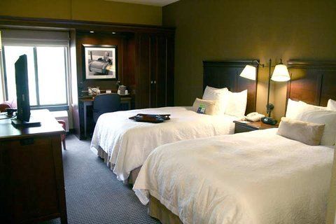 Hampton Inn Appleton-Fox River Mall Area