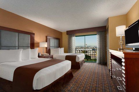 Embassy Suites by Hilton Los Angeles International Airport South