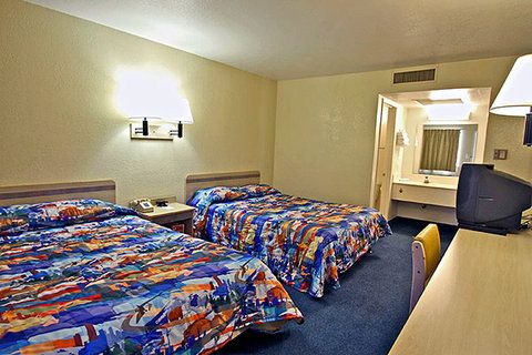 Motel 6-Pomona, CA - Los Angeles