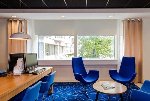 Holiday Inn Express Rotterdam - Central Station, an IHG Hotel