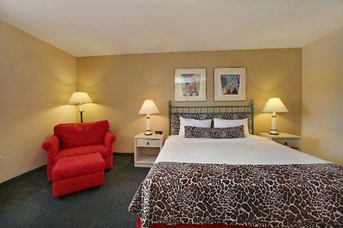 Safari Inn, a Coast Hotel