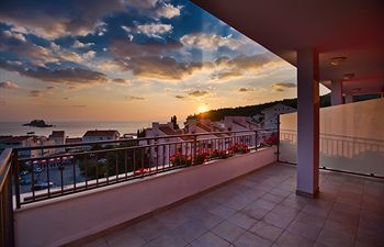 Outdoor Pictures 24