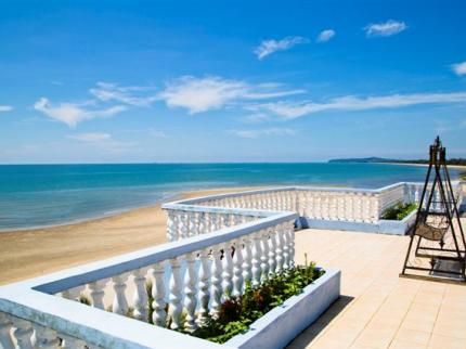 Sanctuary Resort & Apartment