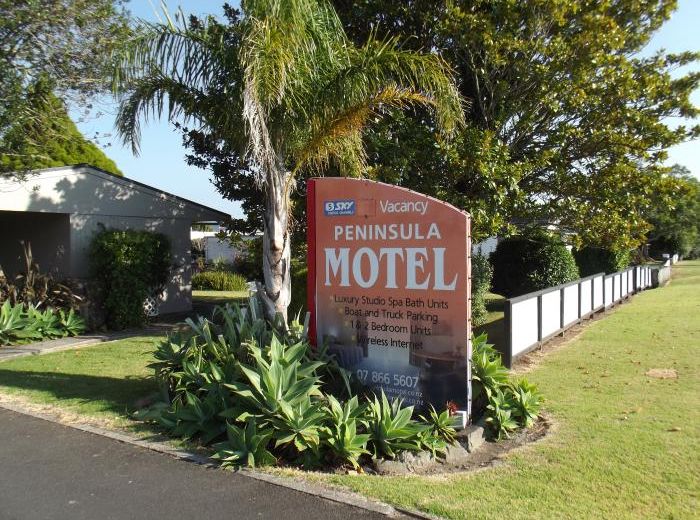 Peninsula Motel