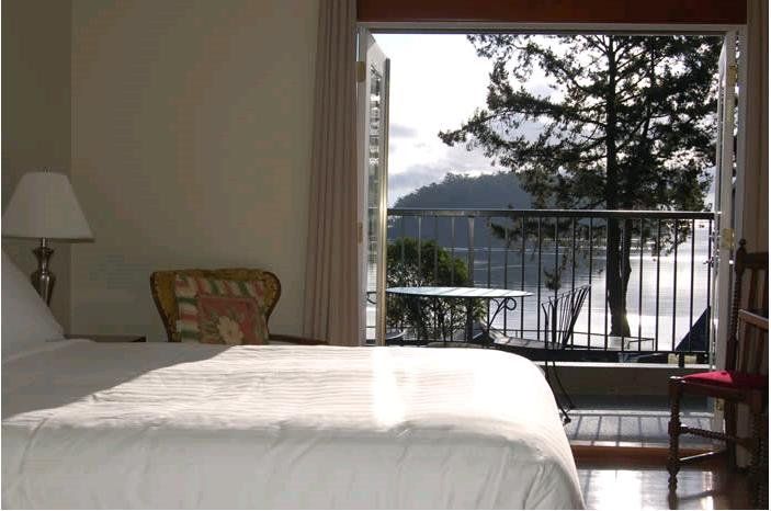 Mayne Island Resort