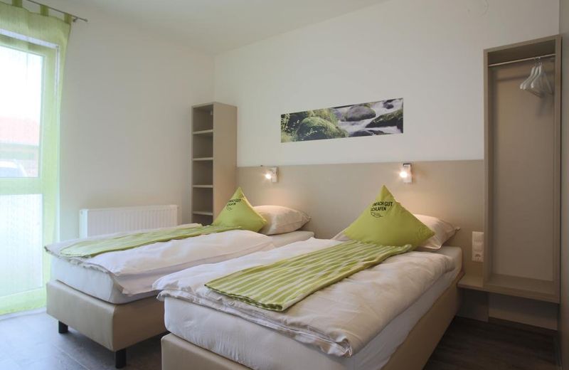 Smart Motel