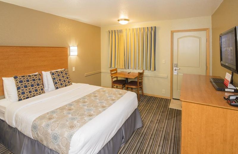 Nordic Inn and Suites