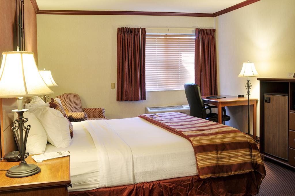 Sunapee Lake Lodge