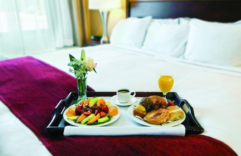 Radisson Hotel and Suites Chelmsford / Lowell
