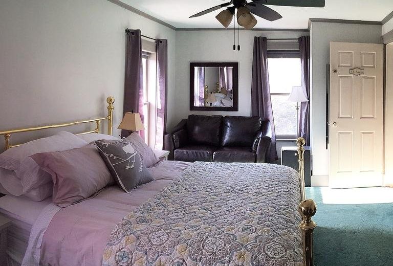 Dundas Glen Bed & Breakfast