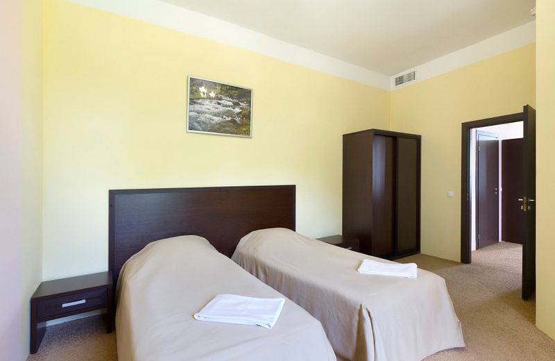 Kreatovo Hotel