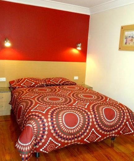 Cattrall Park Motel