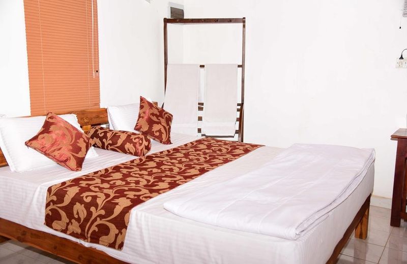 Indika Lake Resort