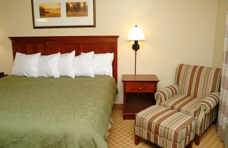 Country Inn & Suites by Radisson, Birch Run-Frankenmuth, MI