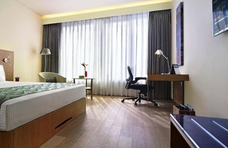 Vivanta Chennai IT Expressway OMR