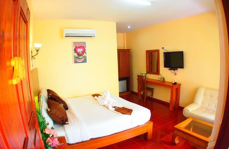 Ruen Narisra Resort